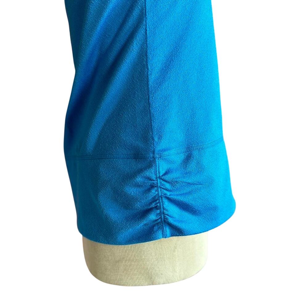Womens Top Size Large Blue Tank Summer Everyday Casual Packable Travel Costco - Picture 4 of 7